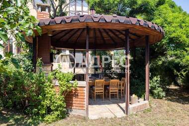 Продажба - Къща в Траката,  Варна
