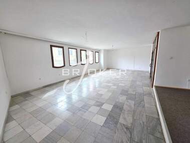 Vânzare - Birou în Stariat grad,  Plovdiv