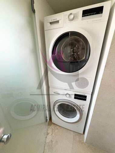 Închiriere - Apartament în Ceaîka,  Varna