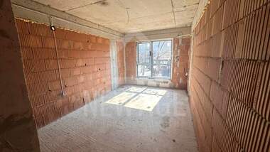 Vânzare - Apartament în Liatno kino Trakia,  Varna