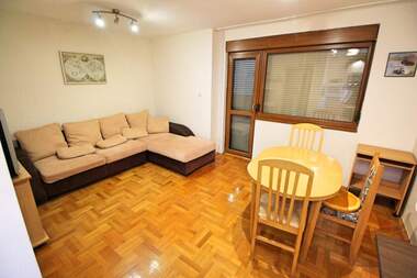 Închiriere - Apartament în Țentăr,  Burgas