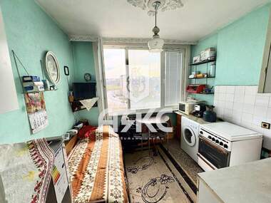 Продажба - Апартамент в Сухата река,  София