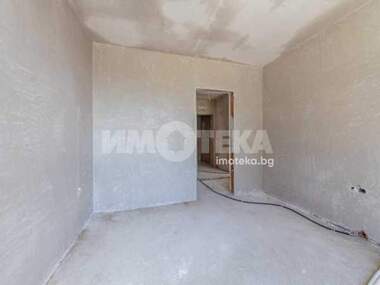 For sale - Apartment in Vazrajdane 1,  Varna
