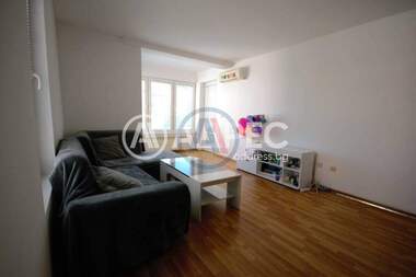 Vânzare - Apartament în Mladost-2,  Sofia