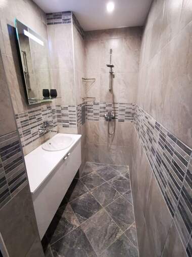 Închiriere - Apartament în Izgrev,  Burgas