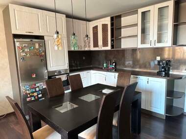 Închiriere - Apartament în Geo Milev,  Sofia