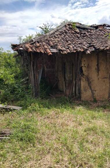 For sale - House in Eremia,  Kiustendil