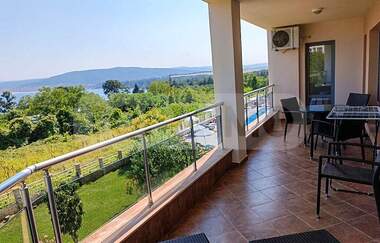 Vânzare - Apartament în Biala,  Varna