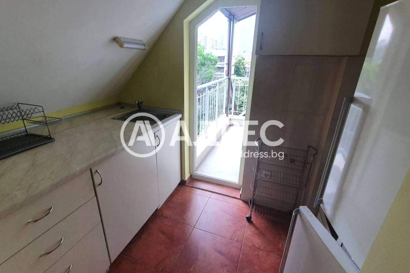 Cu două camere Apartament în Zimno kino Trakia, Varna – fotografia 8