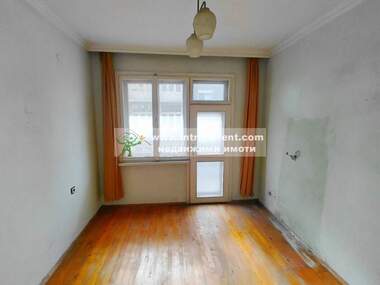 Vânzare - Apartament în Izgrev,  Haskovo