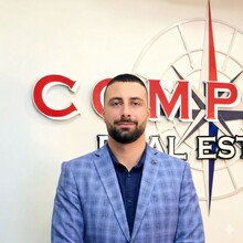 Антон Янев
