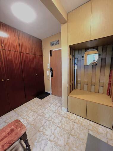 Închiriere - Apartament în Suhata reka,  Sofia