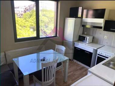 Kira - Apartman olarak Pogrebi,  Varna