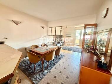 Vânzare - Apartament în Center,  Plovdiv
