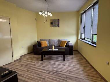 Închiriere - Apartament în Kamenița 2,  Plovdiv
