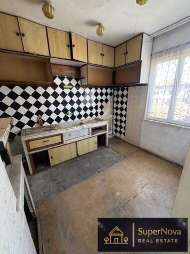 Vânzare - Apartament în Kamenni,  Haskovo