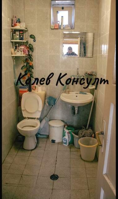 For sale - House in Promishlena zona-Iug,  Haskovo