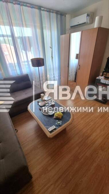 Vânzare - Apartament în Atia,  Burgas