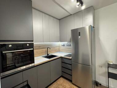 Vânzare - Apartament în Văzrajdane,  Burgas