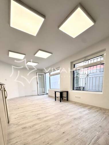 For sale - Store/Office/Storage/Beauty saloon/Venue/Dental office in Center,  Varna
