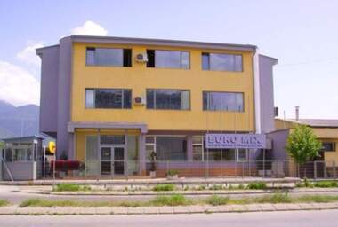 Verkauf - Industriegebäude/Autowerkstatt/Lagerhalle/Lager/Fitnessstudio in Dupniza,  Küstendil