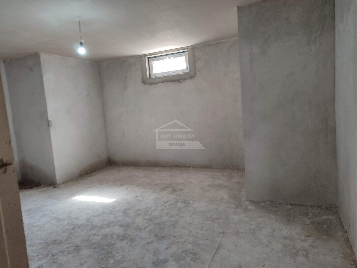 Продава Тристаен Апартамент в Център, Враца 171,200 € - ХИТ ИМОТИ ...