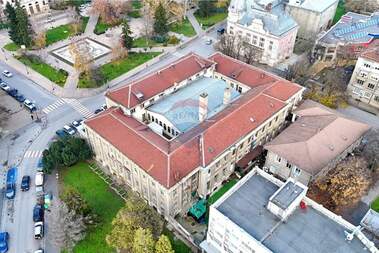 Kira - Yer olarak Center,  Ruse