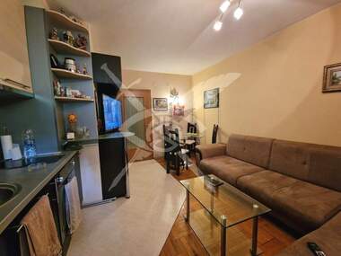 Kira - Apartman olarak Oborishte,  Sofia
