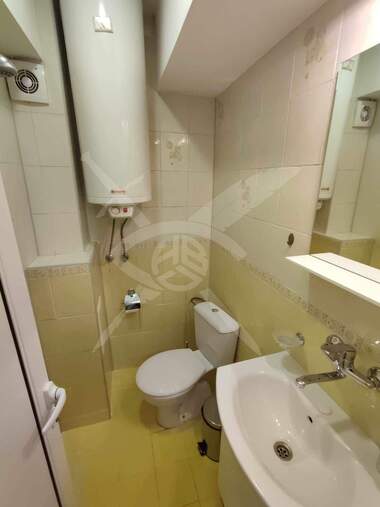 Închiriere - Apartament în Okrăjna bolnița - Generali,  Varna
