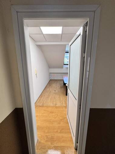 Miete - Büro in Zentar,  Weliko Tarnowo