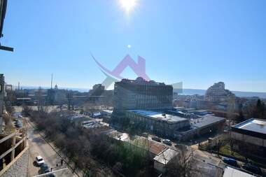 Наем - Апартамент в Базар Левски,  Варна