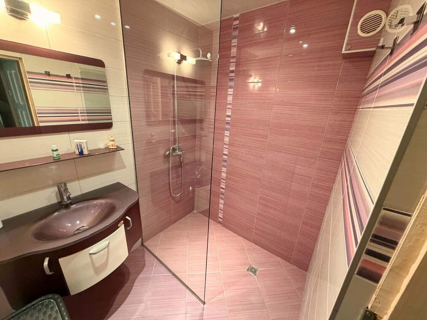 Cu trei camere Apartament în Liatno kino Trakia, Varna – fotografia 7