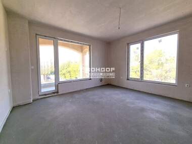 Vânzare - Apartament în Kărșiaka,  Plovdiv