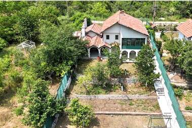 Vânzare - Casă în Nikolovo,  Ruse