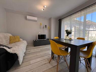 Închiriere - Apartament în Țentăr,  Burgas