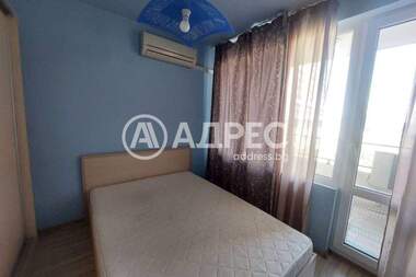 Închiriere - Apartament în Zornița,  Burgas