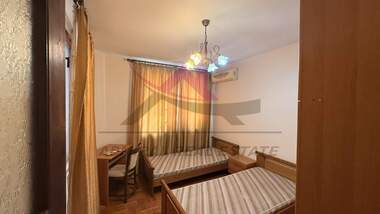 For rent - Apartment in Kolhozen pazar,  Varna