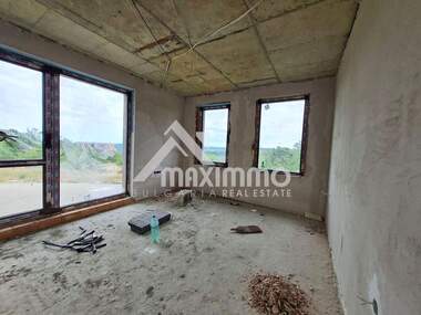 For sale - House in Borovec - Iug,  Varna