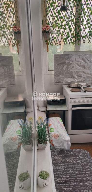 Продажба - Апартамент в Тракия,  Пловдив