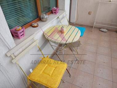 For rent - Apartment in Kolhozen pazar,  Varna
