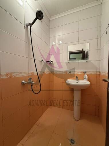 Наем - Апартамент в Колхозен пазар,  Варна