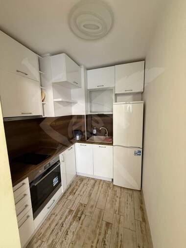 Kira - Apartman olarak Pogrebi,  Varna