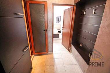 Închiriere - Apartament în Văzrajdane,  Burgas