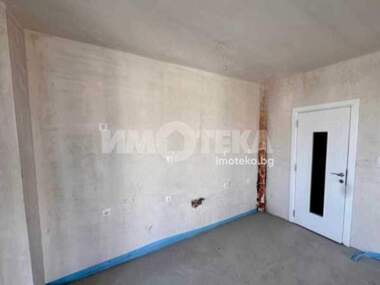 Închiriere - Apartament în Kamenița 2,  Plovdiv