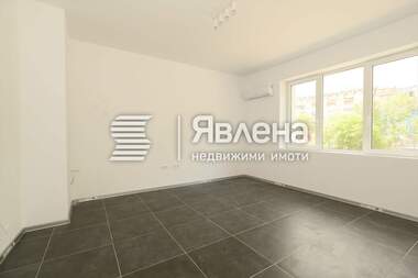 Наем - Офис в Център,  София