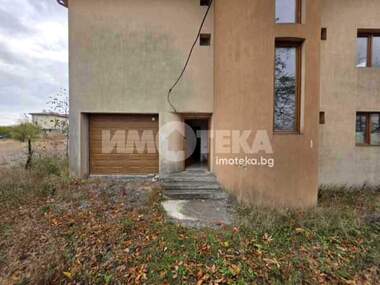 For sale - House in Voluiak,  Sofia