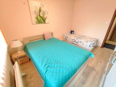 Închiriere - Apartament în Slaveîkov,  Burgas