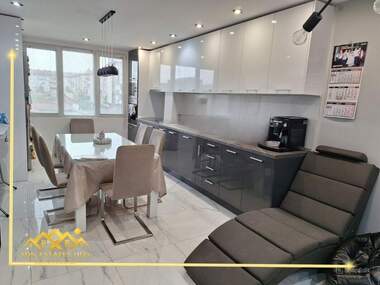 For sale - Apartment in Kazanlak,  Stara Zagora