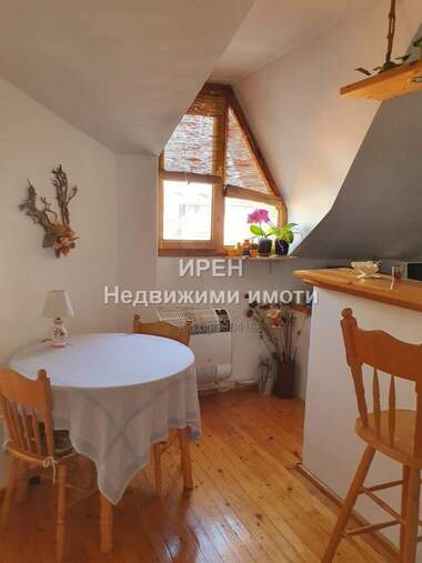 Verkauf - Wohnung in Zentar,  Iambol
