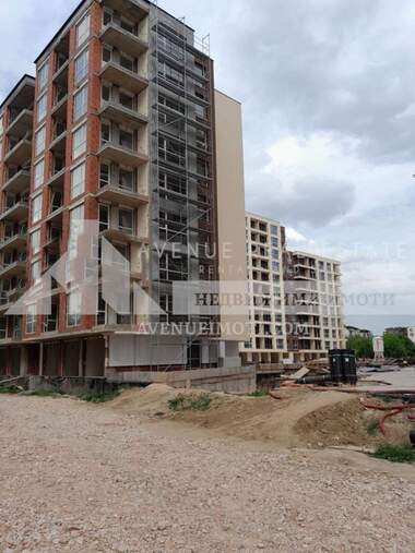 Продажба - Апартамент в Южен,  Пловдив